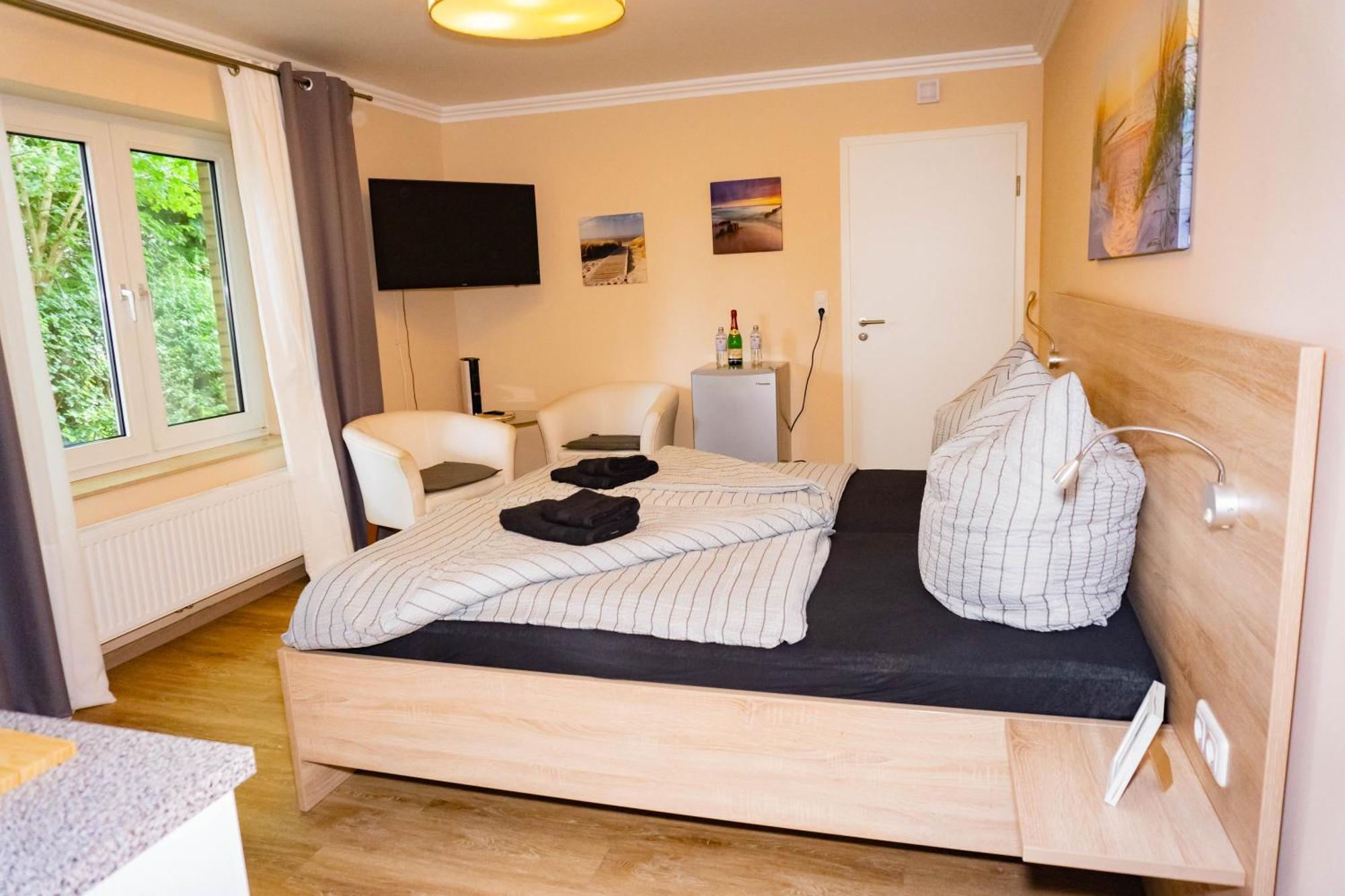 Appartement Haus Strandlust- Gemuetliches Studio Direkt Am Duemmer à Lembruch Extérieur photo